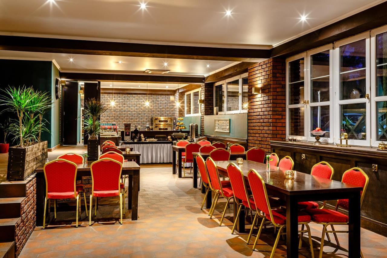 Villa Malva Lomianki Ngoại thất bức ảnh