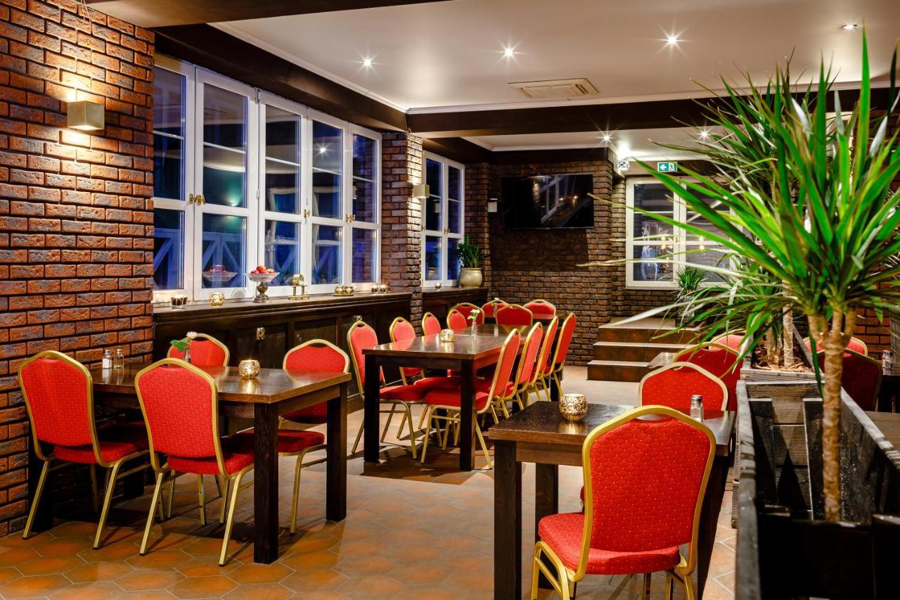 Villa Malva Lomianki Ngoại thất bức ảnh