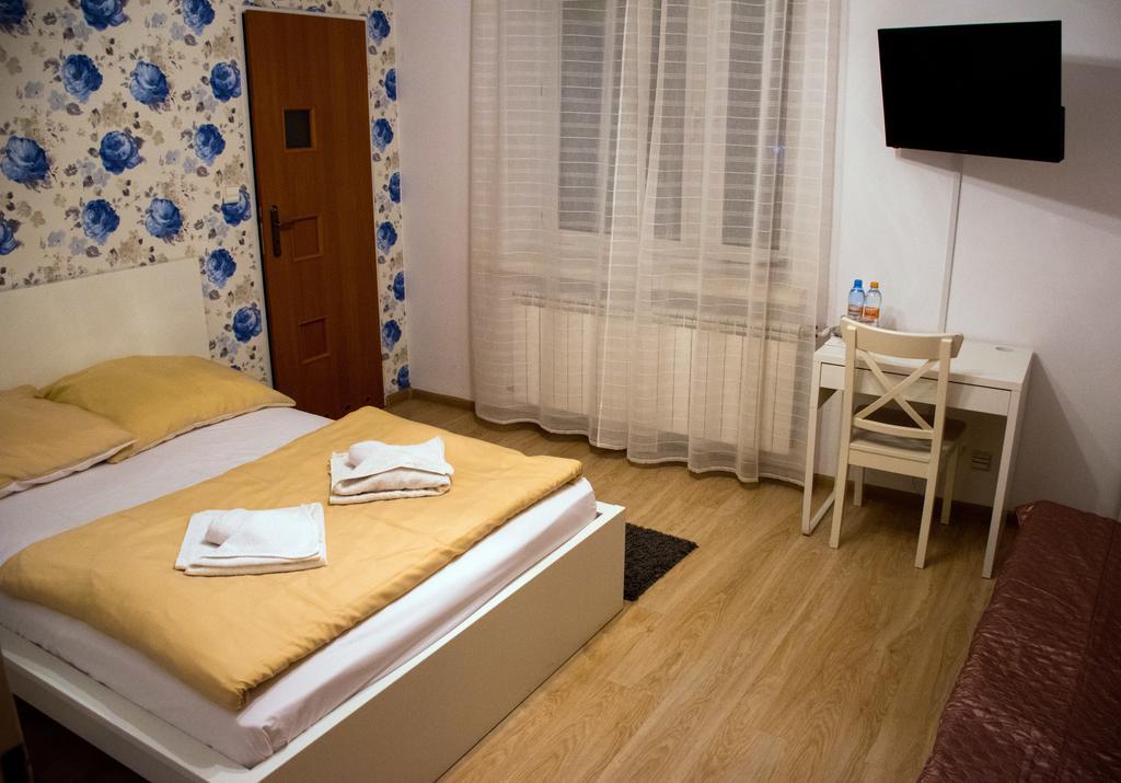 Villa Malva Lomianki Ngoại thất bức ảnh
