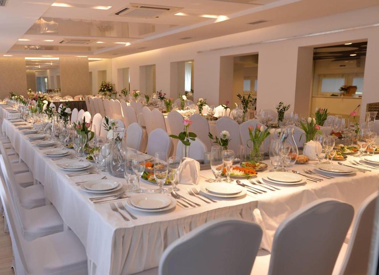 Villa Malva Lomianki Ngoại thất bức ảnh