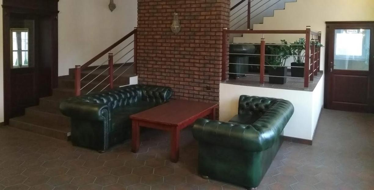 Villa Malva Lomianki Ngoại thất bức ảnh